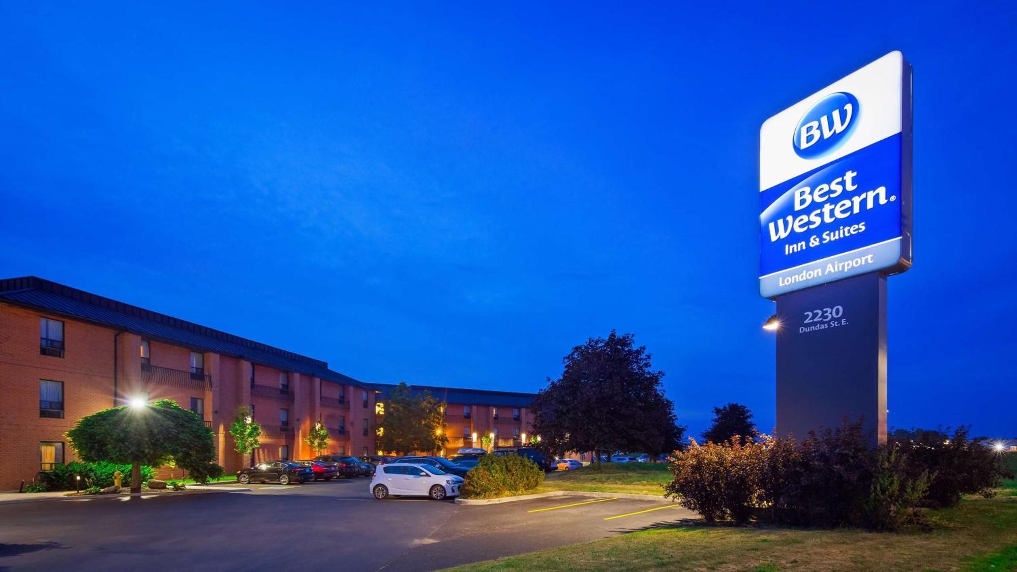 Best Western London Airport Inn & Suites Екстериор снимка