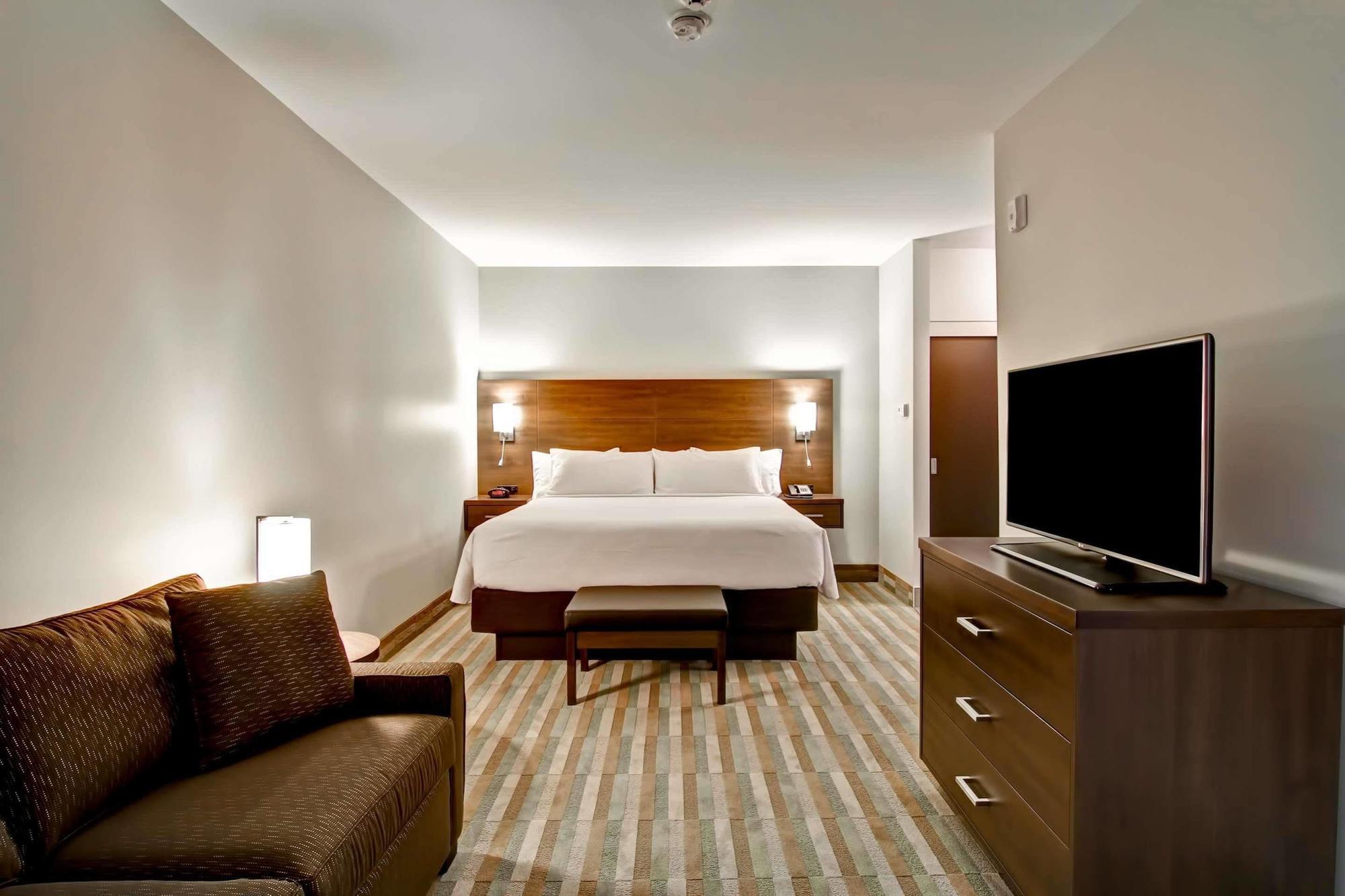 Best Western London Airport Inn & Suites Екстериор снимка